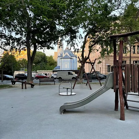 Design Old Town Aprt - Blue Church & Park - Ac Appartement *