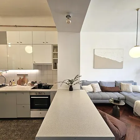 Design Old Town Aprt - Blue Church & Park - Ac Appartement *