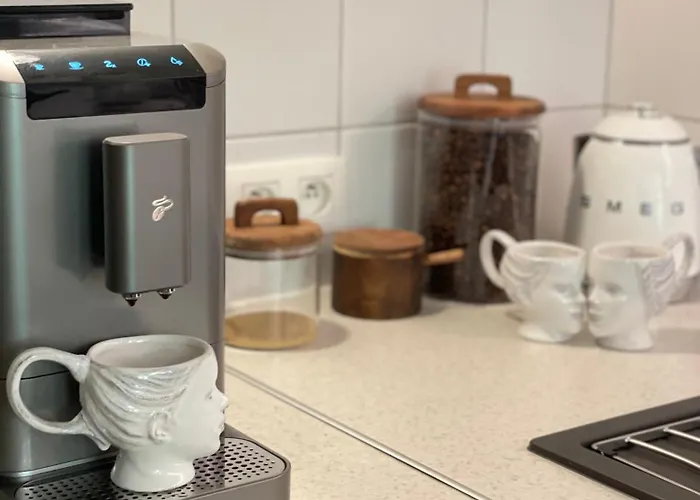 Design Old Town Aprt - Blue Church & Park - Ac Apartment