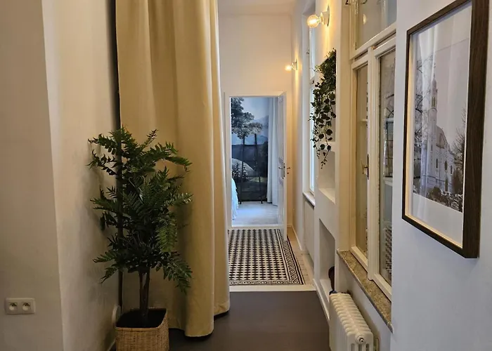 Design Old Town Aprt - Blue Church & Park - Ac Apartment *