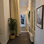 Design Old Town Aprt - Blue Church & Park - Ac Apartment *