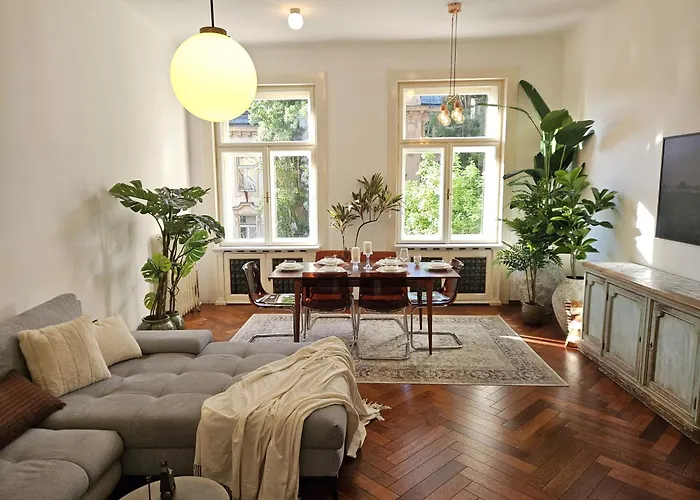 Design Old Town Aprt - Blue Church & Park - Ac